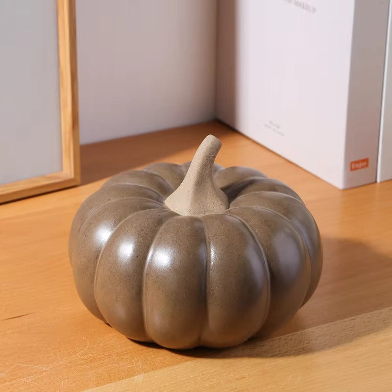 Wholesale Cheap Creative Matte Ceramic Pumpkin Ornaments for Hallowmas Home Decoration